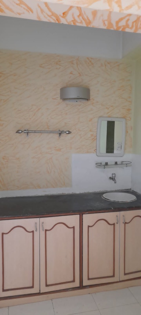 Unfurnished 3bhk in Dr. Pankaj Goswami, Bylane 4, near Royal De Casa Hotel, Basisthapur, Beltola, Guwahati, Assam, India for Rent